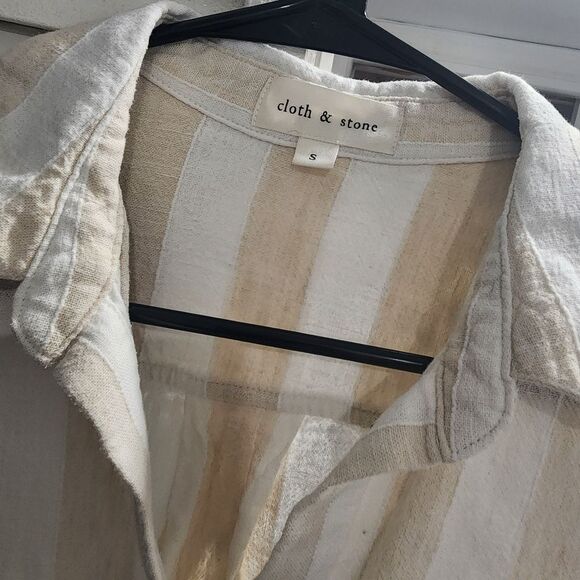 Cloth & Stone Beige and White Striped Long Sleeved Button Down Shirt - Picture 4 of 5